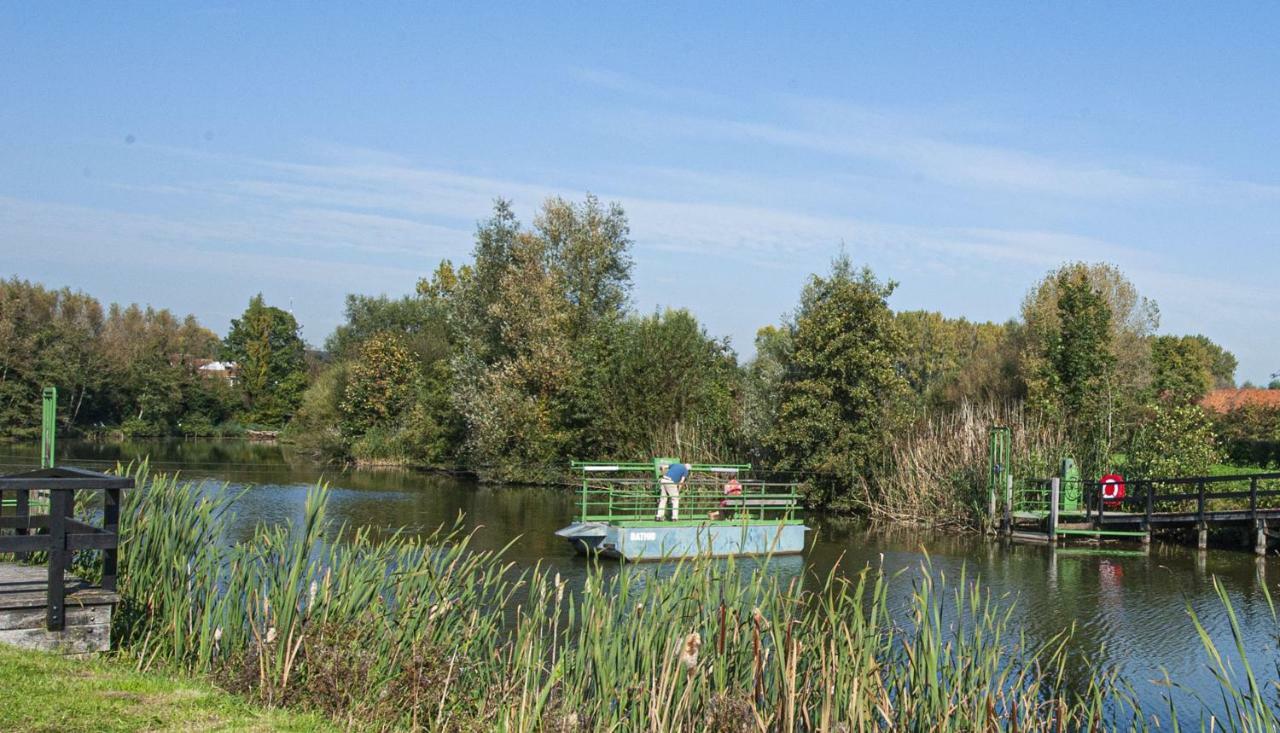 Mooiwater Hotel Deinze Bagian luar foto